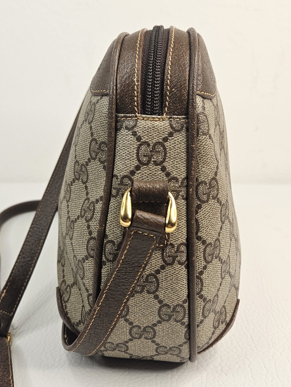 Authentic Vintage Gucci GG Supreme Monogram Crossbody Camera Bag Brown Leather - Picture 7 of 16